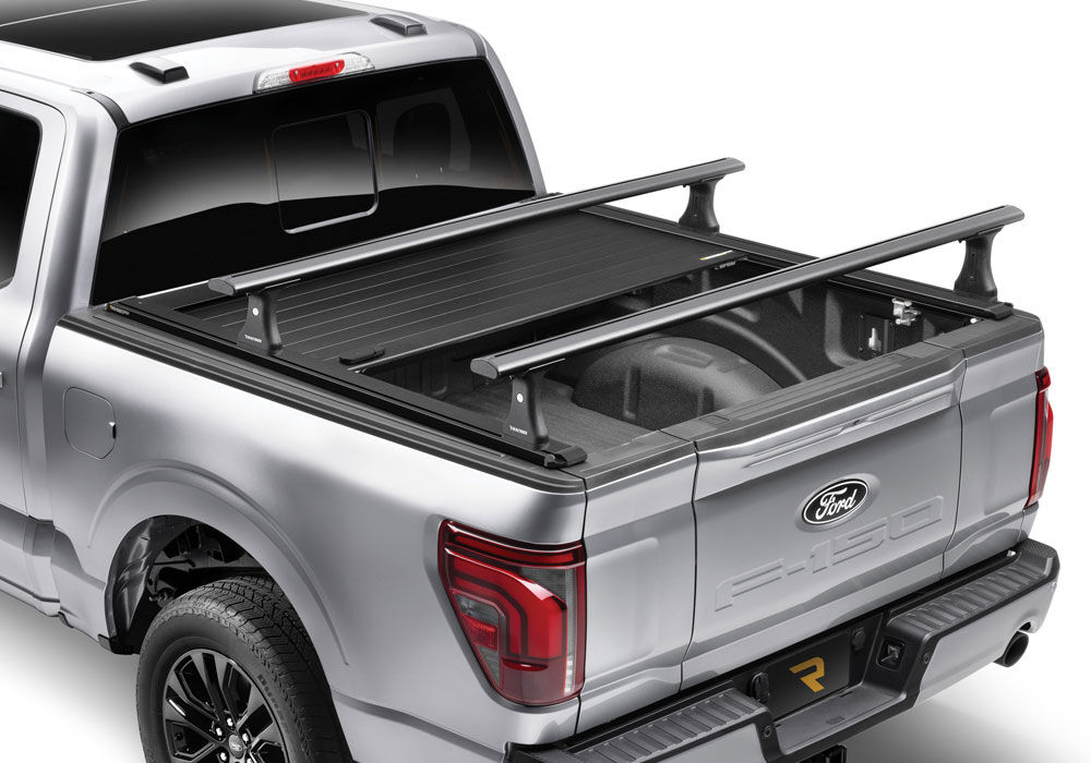 RealTruck Retrax - T-80490 - Tonneau Cover